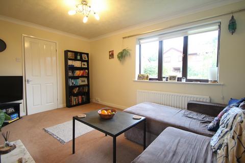 2 bedroom bungalow to rent, Woodside Park Avenue, Horsforth, Leeds, West Yorkshire, UK, LS18