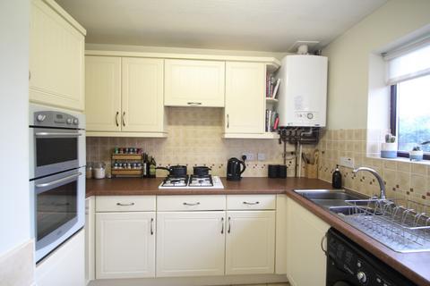 2 bedroom bungalow to rent, Woodside Park Avenue, Horsforth, Leeds, West Yorkshire, UK, LS18