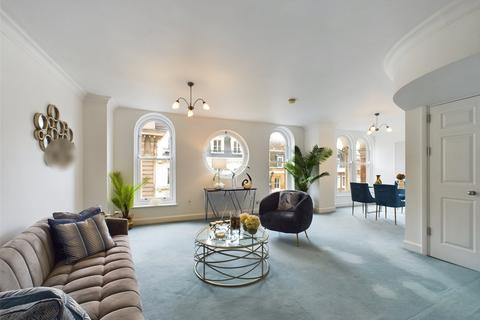 2 bedroom property for sale, Garrick Street, London WC2E