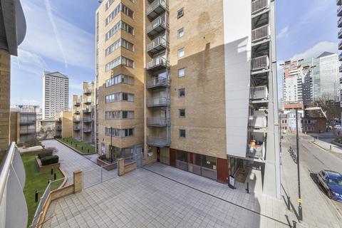 2 bedroom apartment to rent, Moore House, Canary Wharf E14