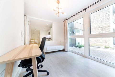 Studio for sale, Copenhagen Court, Surrey Quays SE8