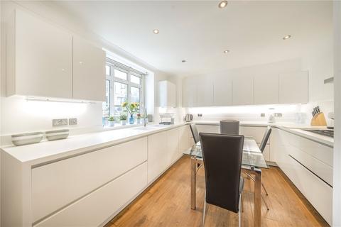 3 bedroom apartment to rent, London W2