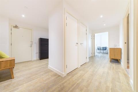 3 bedroom apartment for sale, Telegraph Avenue, London SE10