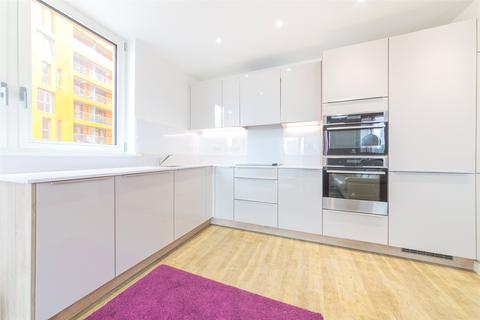 3 bedroom apartment for sale, Telegraph Avenue, London SE10