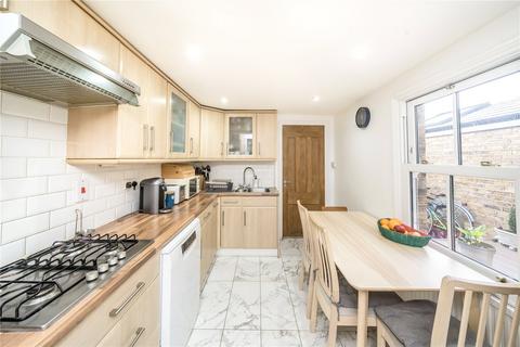 4 bedroom terraced house to rent, Waldo Road, London NW10