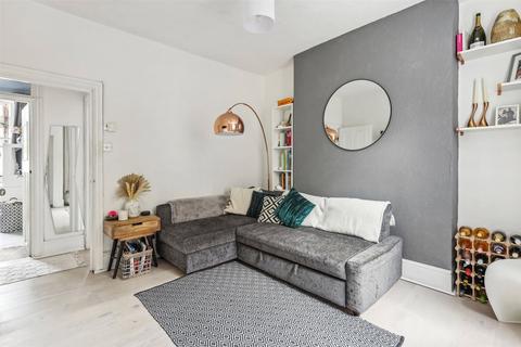 2 bedroom apartment for sale, North Pole Road, London W10