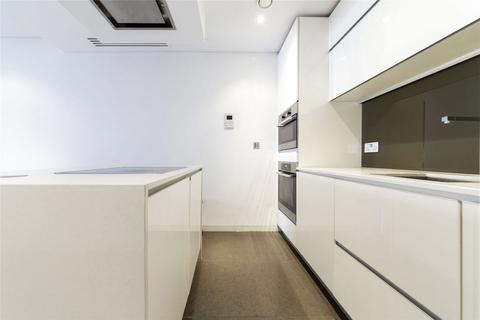 2 bedroom flat to rent, Strand, London WC2R