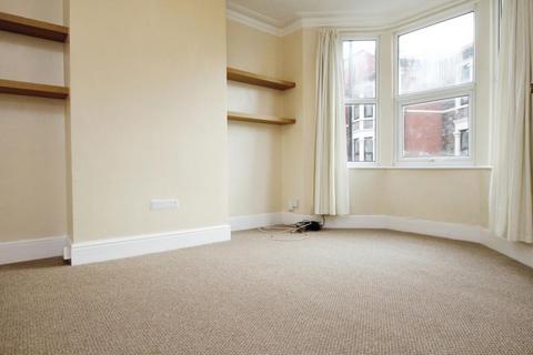 2 bedroom terraced house to rent, Baden Road, Bristol BS5