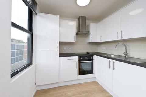 Studio to rent, Longleat House, London SW1V