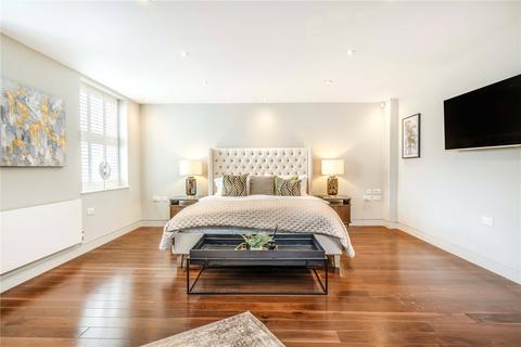 4 bedroom mews to rent, Eccleston Square Mews, London SW1V