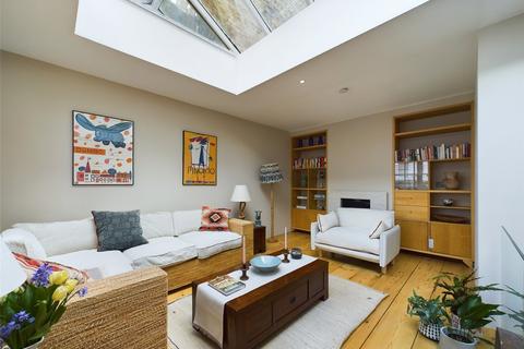 2 bedroom terraced house for sale, Winchester Street, London SW1V