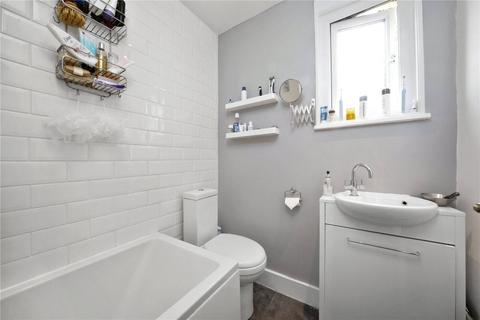 2 bedroom apartment for sale, London NW10