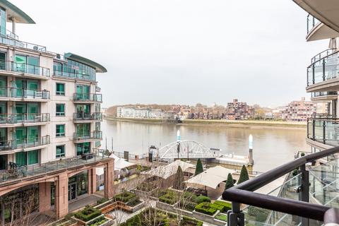 2 bedroom apartment to rent, Drake House, 14 St. George Wharf SW8