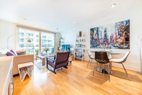 2 bedroom apartment to rent, Drake House, 14 St. George Wharf SW8