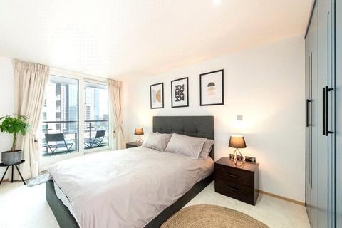 2 bedroom apartment for sale, Hamilton House, St George Wharf SW8