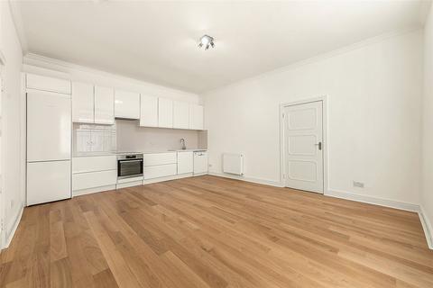 3 bedroom apartment for sale, Cornwall Gardens, London SW7