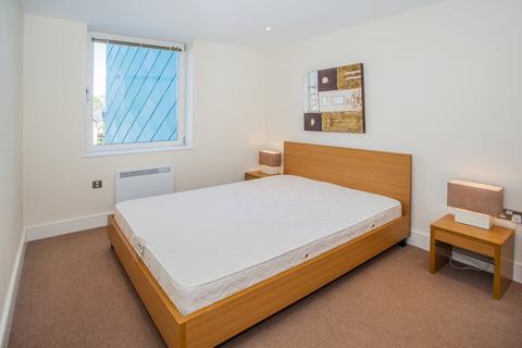 2 bedroom apartment to rent, Drayton Park, London N5