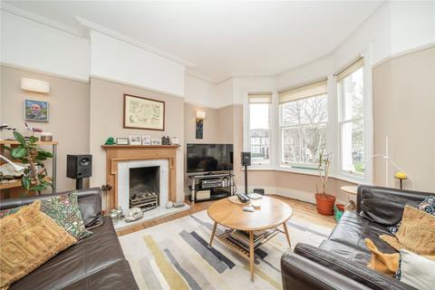 3 bedroom apartment for sale, Holmewood Gardens, Brixton Hill SW2