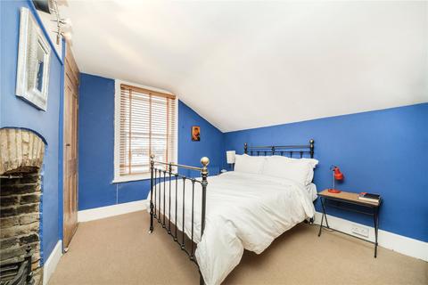 3 bedroom apartment for sale, Holmewood Gardens, Brixton Hill SW2