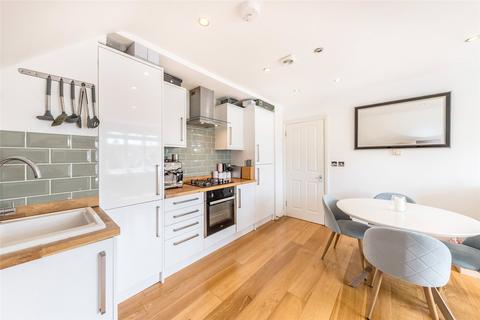 2 bedroom apartment for sale, Tooting Bec Gardens, London SW16