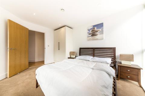 3 bedroom apartment to rent, Drayton Park, London N5