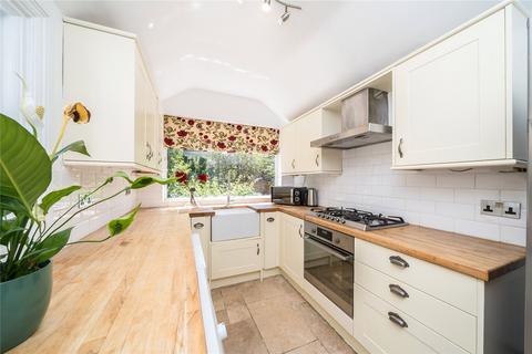 4 bedroom semi-detached house for sale, Arragon Gardens, London SW16