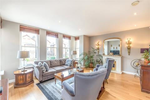 3 bedroom apartment for sale, Knollys Road, Streatham SW16