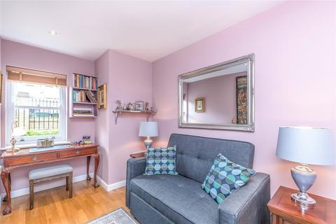 3 bedroom apartment for sale, Knollys Road, Streatham SW16