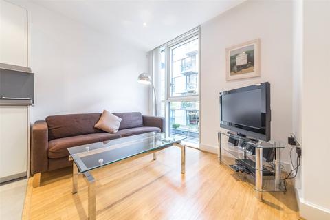 1 bedroom apartment to rent, Times Square, London E1