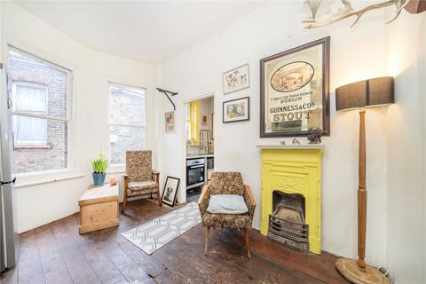 3 bedroom apartment for sale, Amesbury Avenue, Streatham Hill SW2