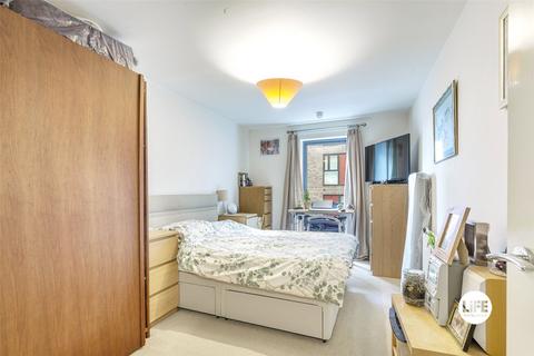 2 bedroom apartment for sale, New Century House, London E16