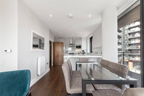 3 bedroom apartment for sale, Handlebury House, Orchard Wharf E14