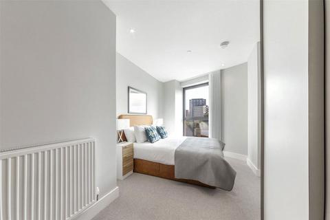 3 bedroom flat for sale, Leamouth Road, London E14