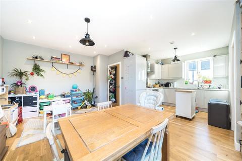 3 bedroom apartment for sale, Robson Avenue, London NW10