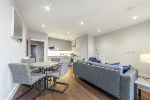 1 bedroom apartment to rent, Silvocea Way, London E14