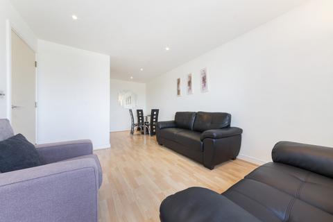 2 bedroom apartment to rent, Westgate Apartments, London E16