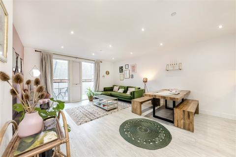 2 bedroom apartment for sale, Knatchbull Road, London NW10