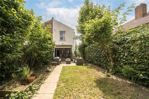3 bedroom end of terrace house for sale, Ivy Road, London NW2