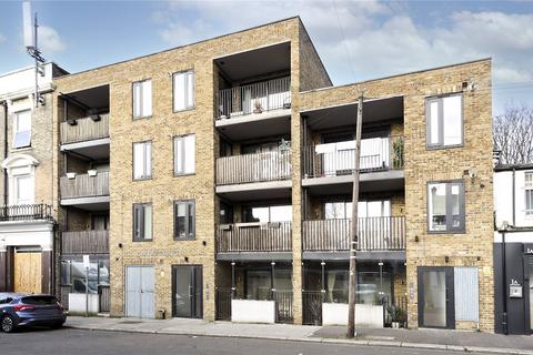2 bedroom apartment for sale, Honeywood Heights, London NW10