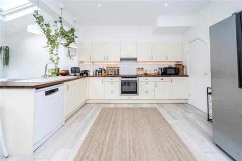 4 bedroom terraced house for sale, Dewsbury Road, London NW10