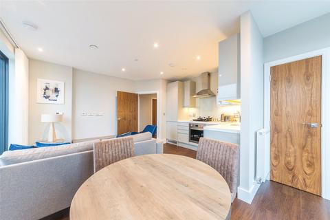 1 bedroom apartment to rent, Avalon Point, Orchard Wharf E14