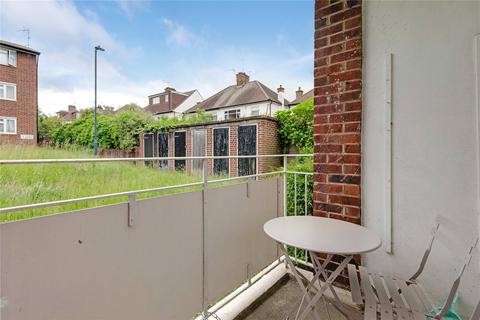 3 bedroom apartment for sale, Harlesden Road, London NW10