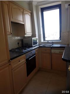 2 bedroom apartment to rent, Shoot Up Hill, London NW2