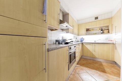 2 bedroom apartment to rent, South Block, London SE1