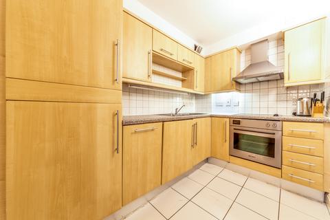 1 bedroom apartment to rent, South Block, London SE1