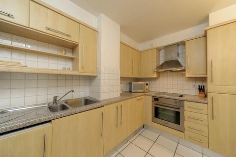 2 bedroom apartment to rent, South Block, London SE1