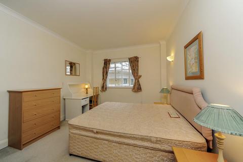 2 bedroom apartment to rent, South Block, London SE1