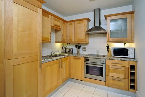 2 bedroom apartment to rent, Whitehouse Apartments, London SE1