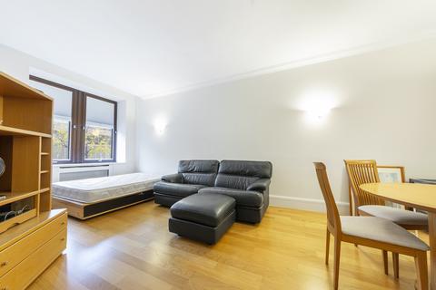 2 bedroom apartment to rent, Whitehouse Apartments, London SE1