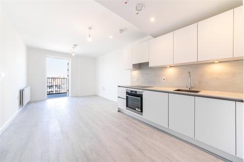 undefined, Farine Avenue, Hayes UB3